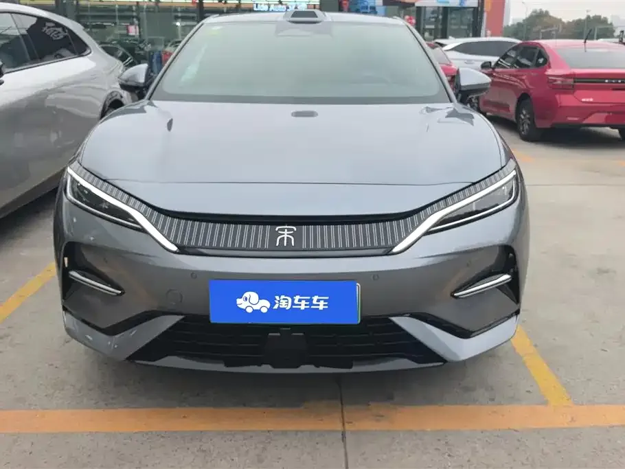 BYD L EV — фото 3