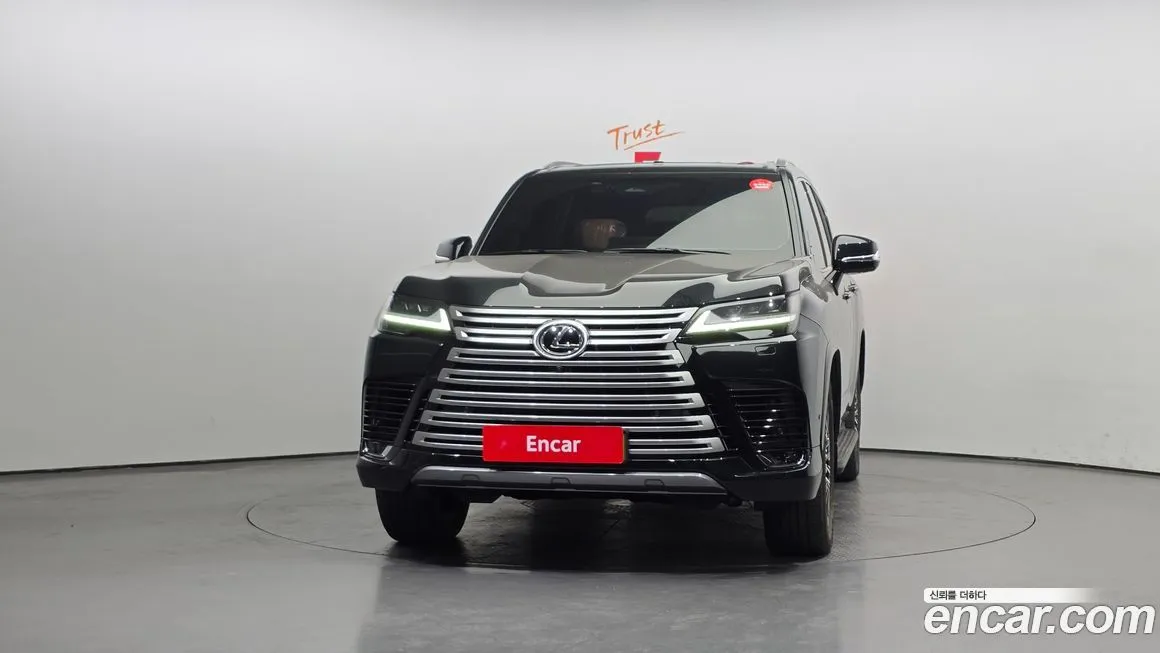 Lexus LX — фото 3