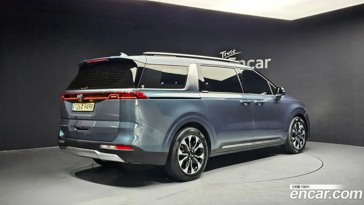 Kia Carnival — фото 3