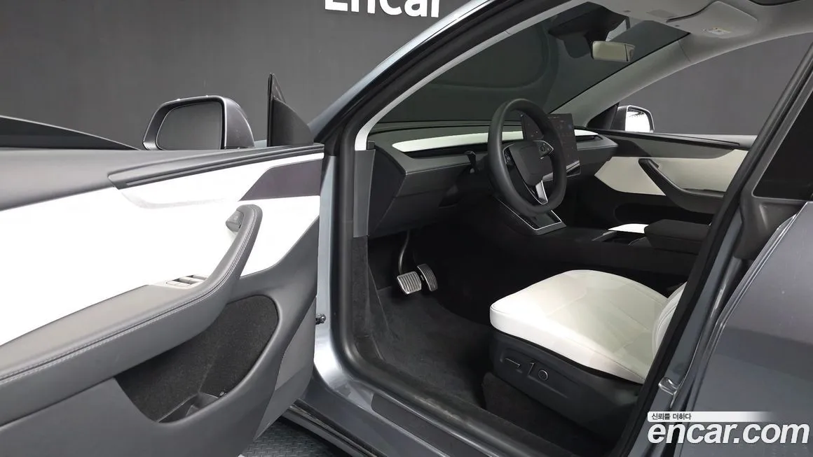 Tesla Model Y — фото 5