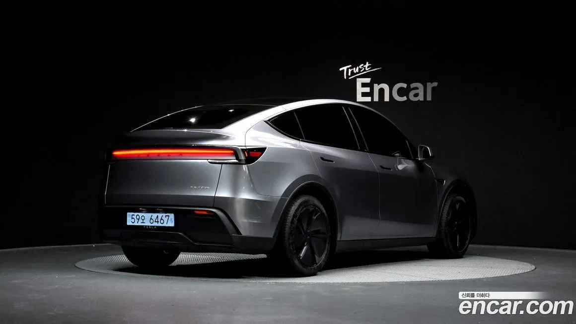 Tesla Model Y — фото 4