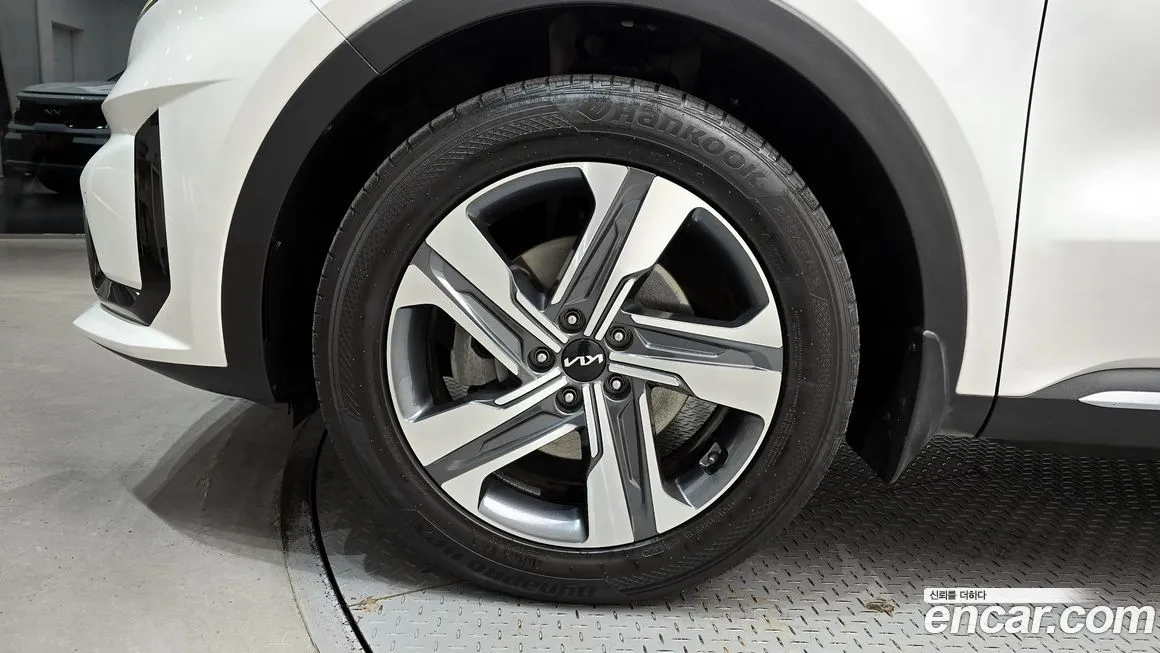 Kia Sorento — фото 8