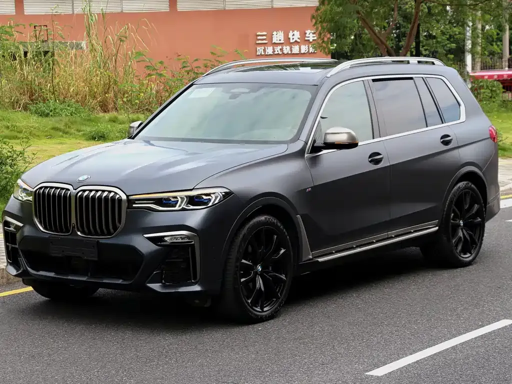 BMW X7 — фото 1