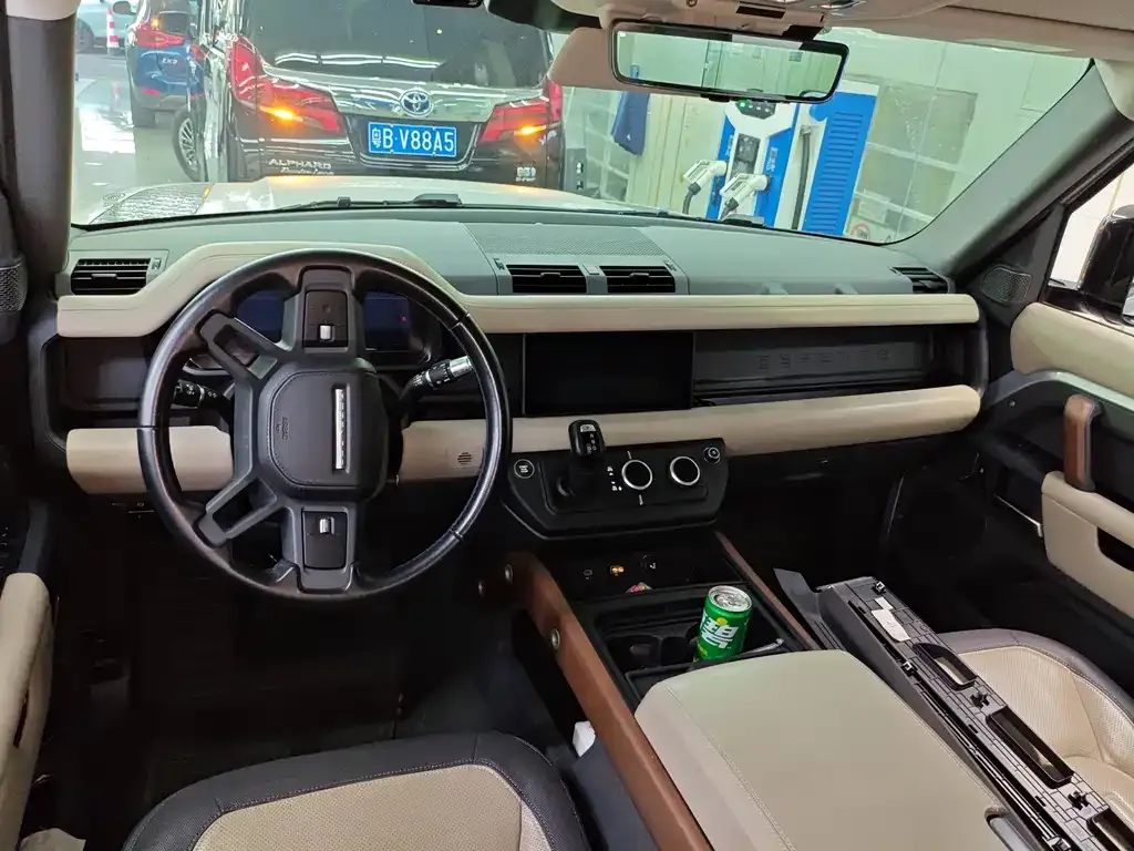 Land Rover Defender — фото 2