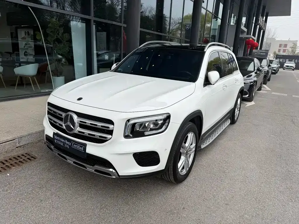 Mercedes-Benz GLB — фото 6
