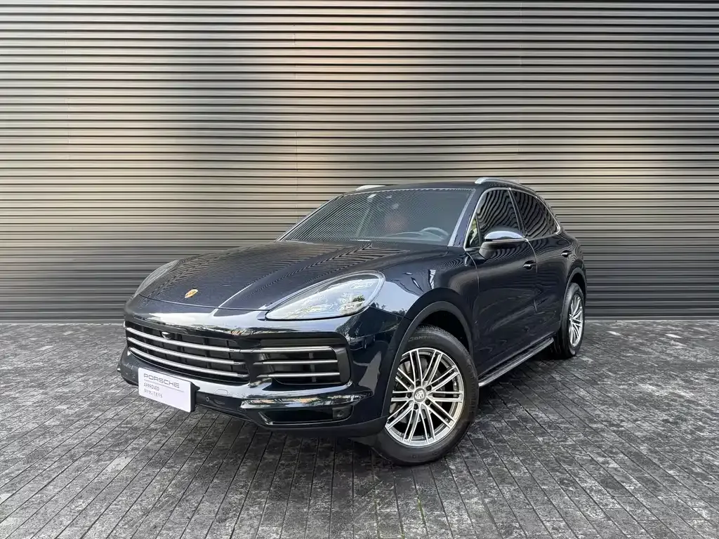 Porsche Cayenne — фото 1