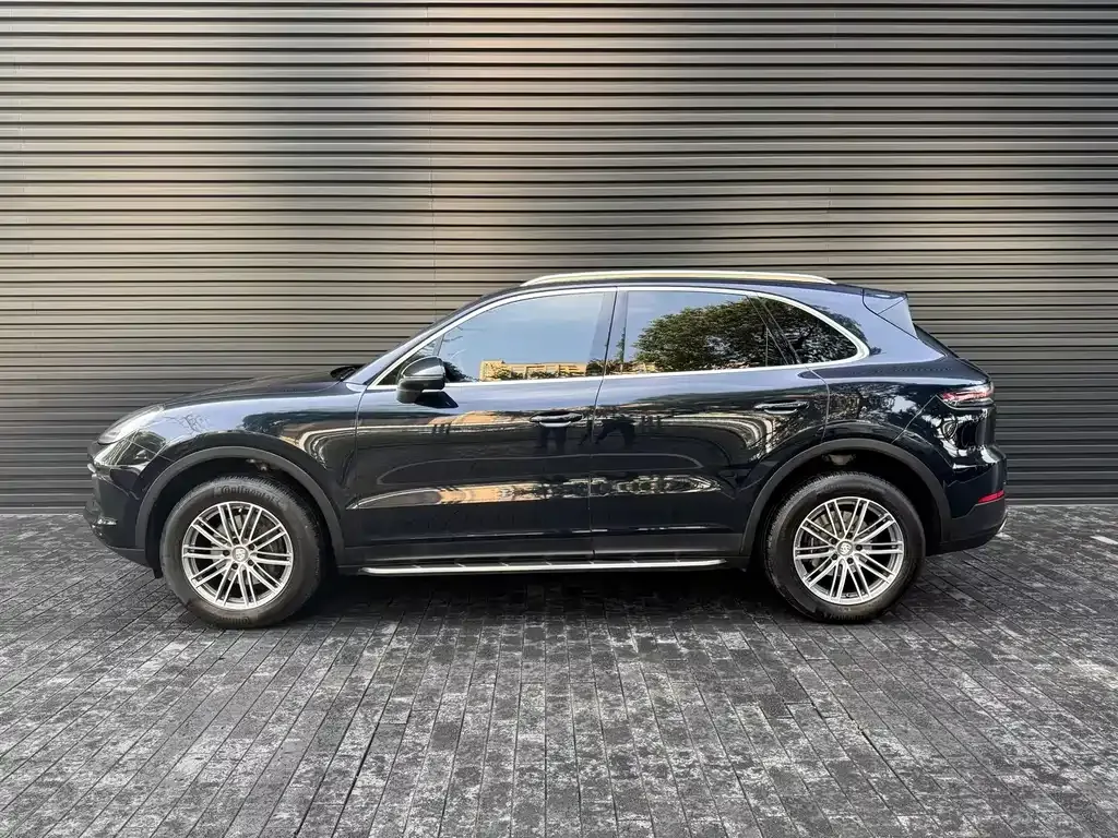 Porsche Cayenne — фото 10