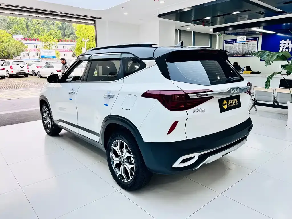 Kia KX3 — фото 4