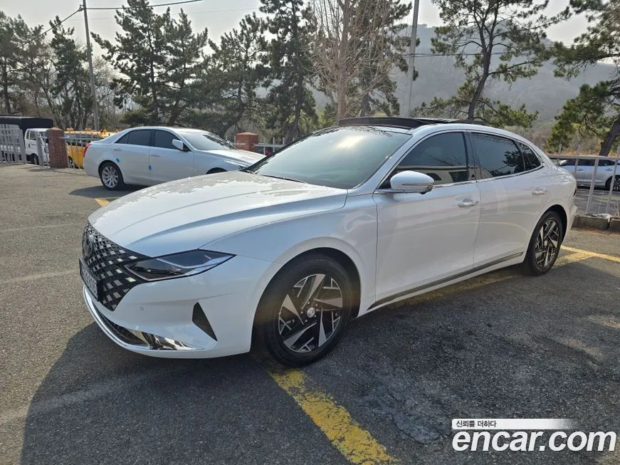 Hyundai Grandeur — фото 1