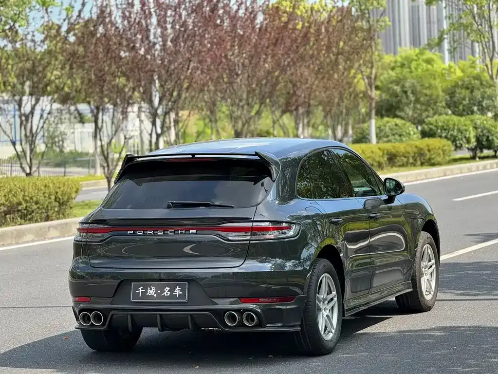 Porsche Macan — фото 7