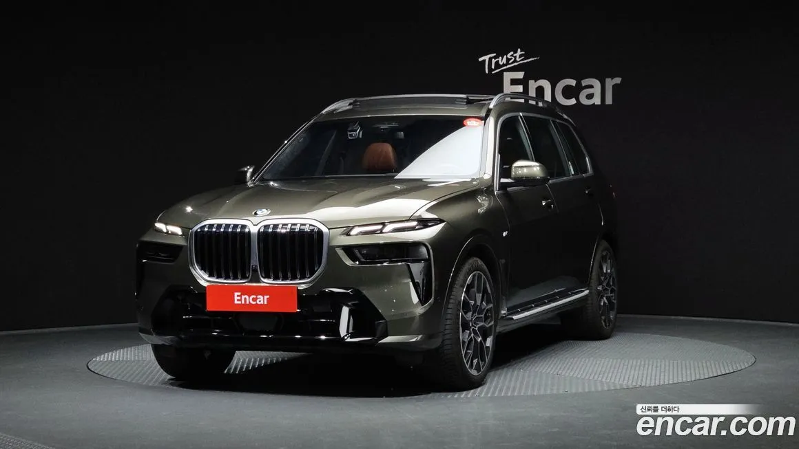 BMW X7 — фото 1