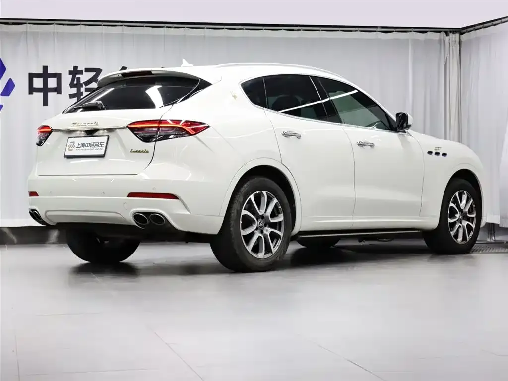 Maserati Levante — фото 3