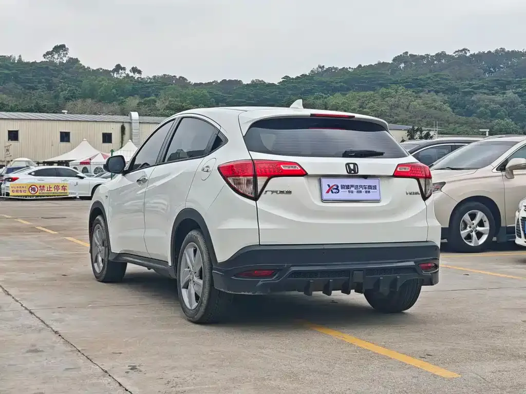 Honda Vezel — фото 4