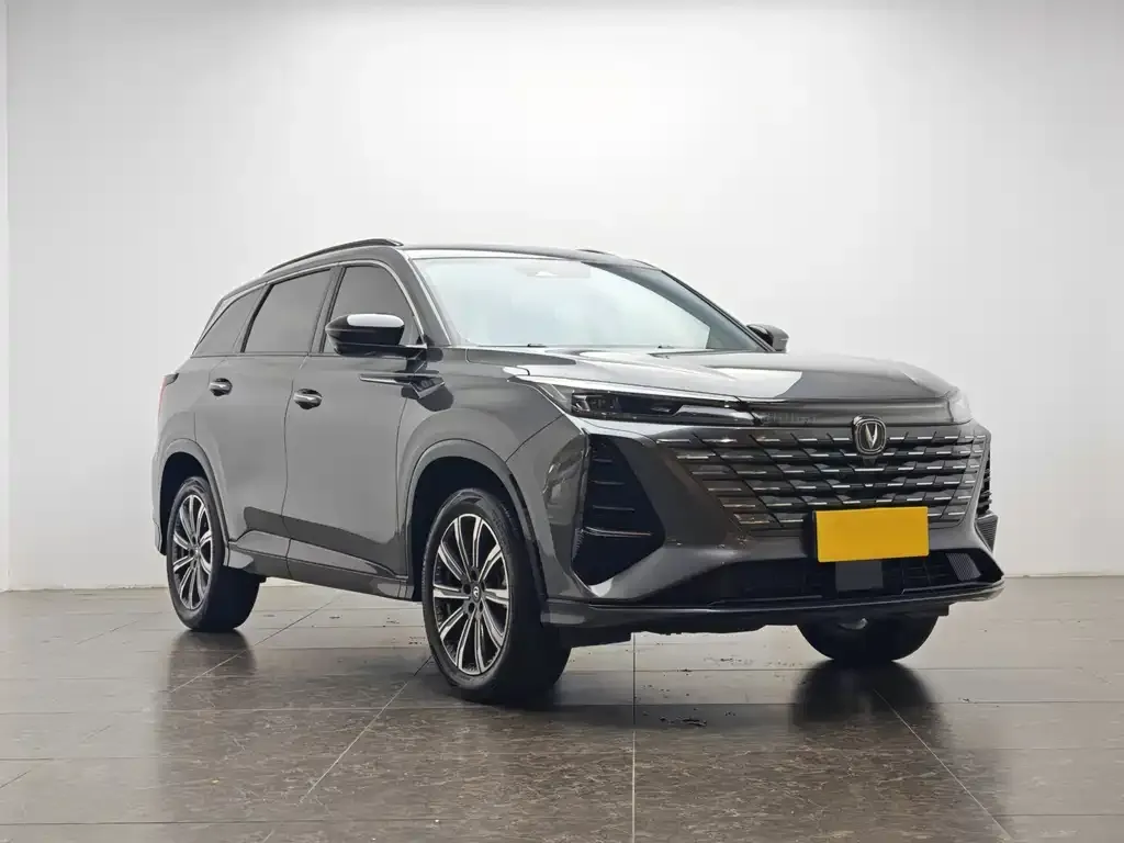 Changan CS75PLUS — фото 2