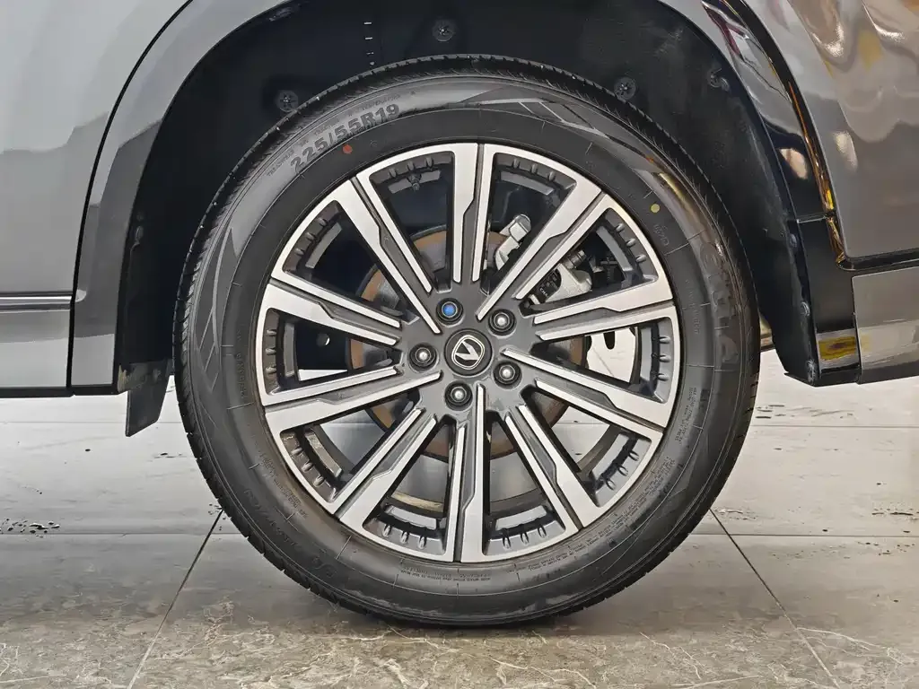 Changan CS75PLUS — фото 10