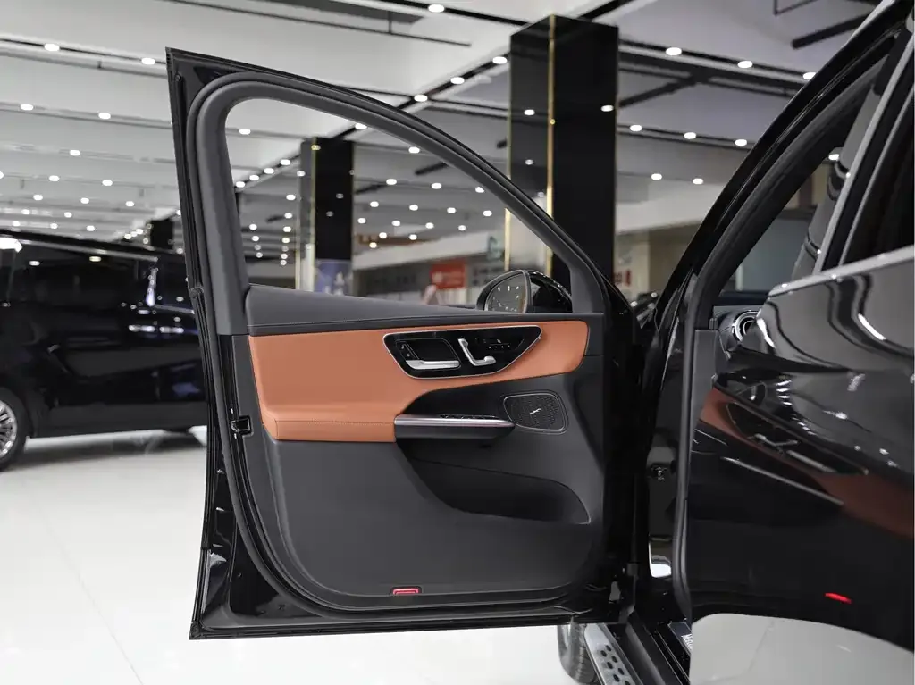 Mercedes-Benz GLC — фото 8