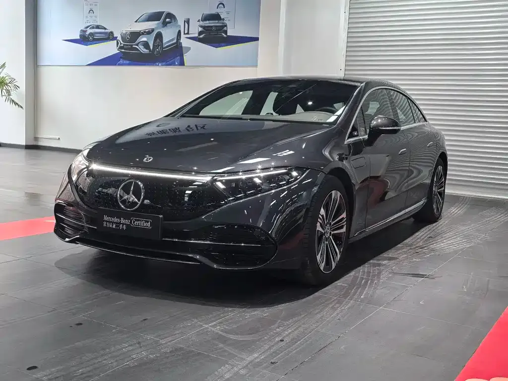 Mercedes-Benz EQS — фото 1