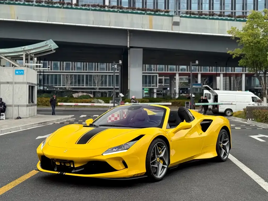 Ferrari F8 — фото 8