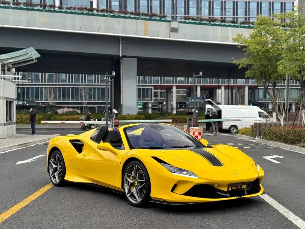 Ferrari F8 — фото 7