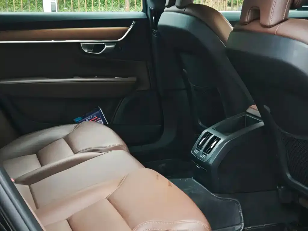 Volvo S90 — фото 2