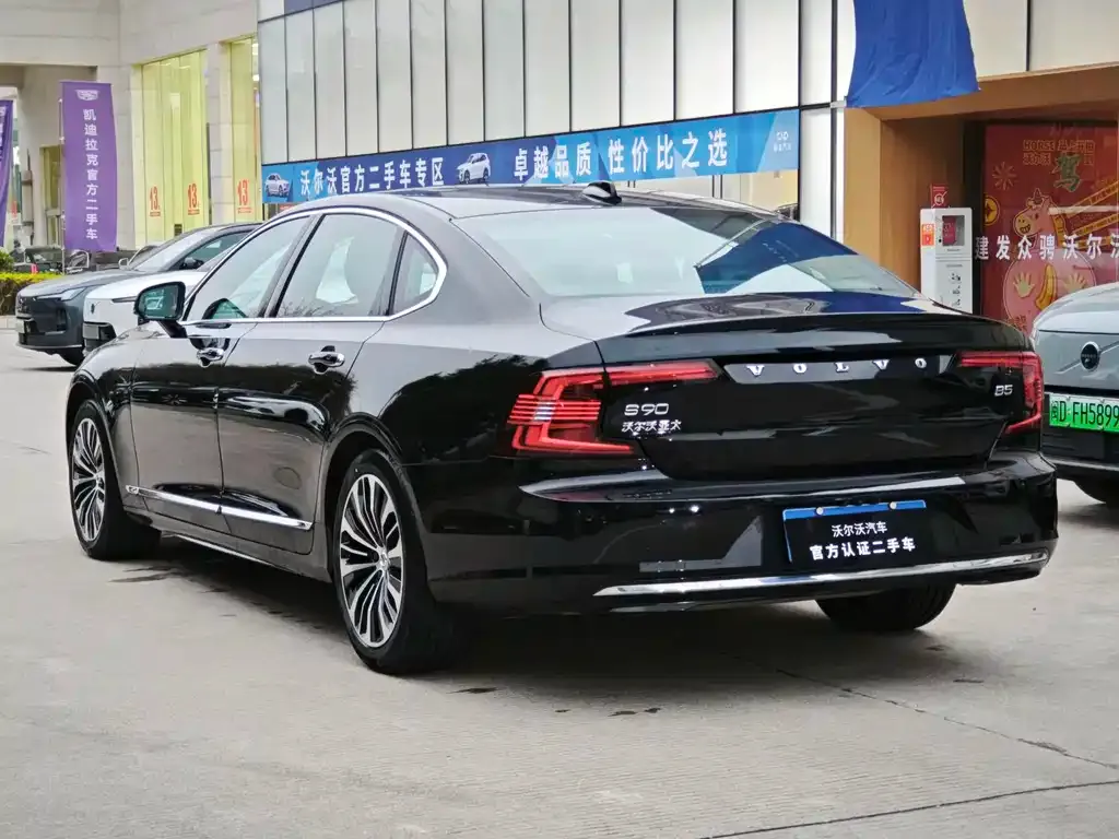 Volvo S90 — фото 6