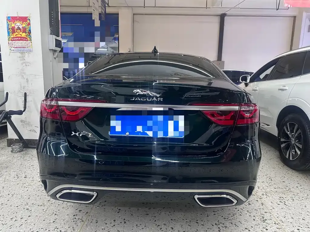 Jaguar XFL — фото 10