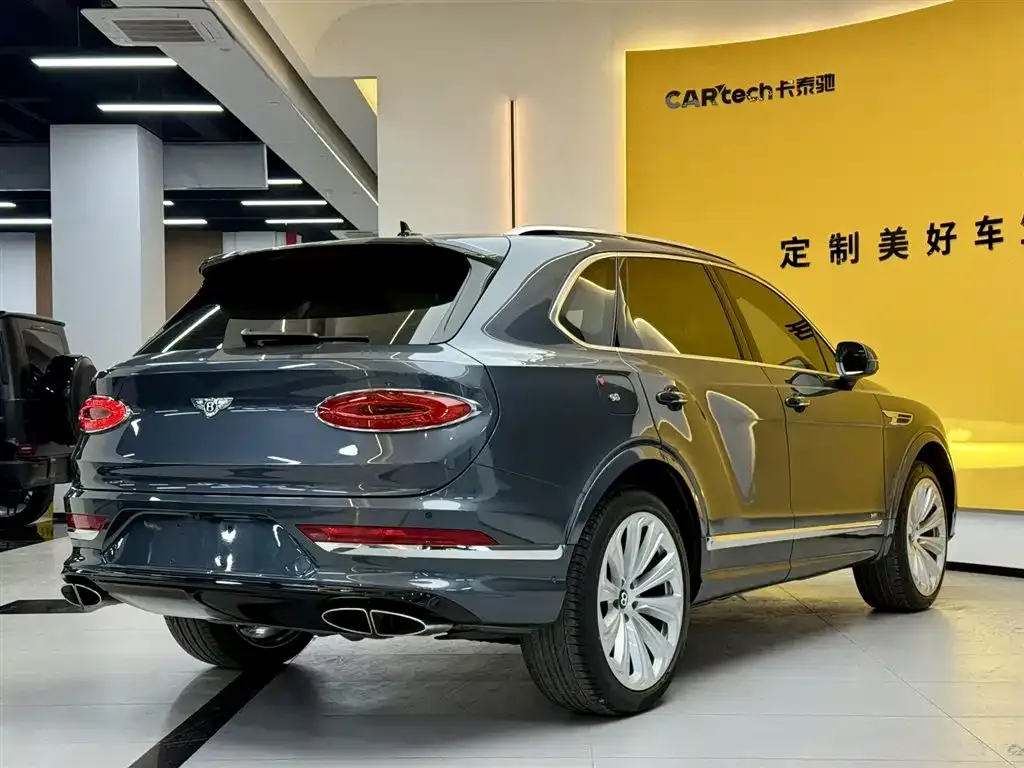 Bentley Bentayga — фото 2