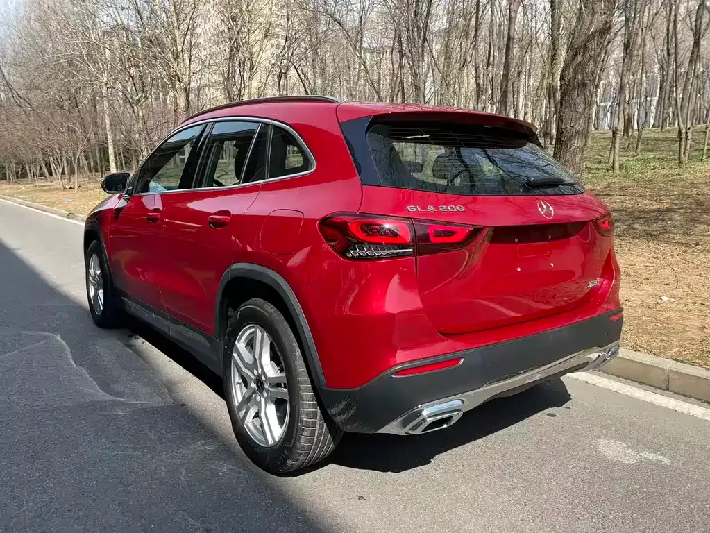 Mercedes-Benz GLA — фото 8