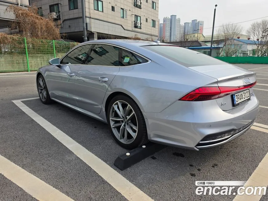 Audi A7 — фото 10