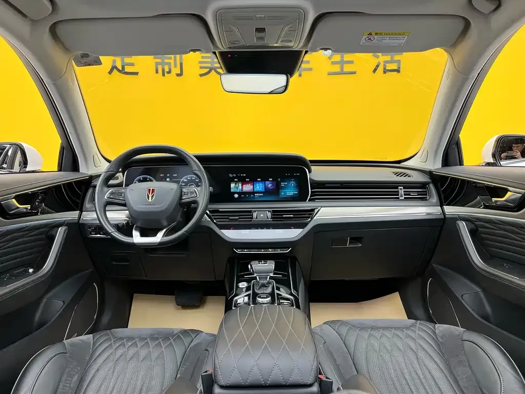 Hongqi HS5 — фото 2