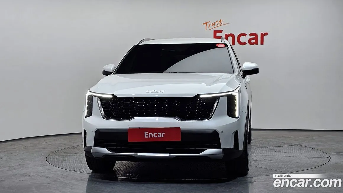 Kia Sorento — фото 5