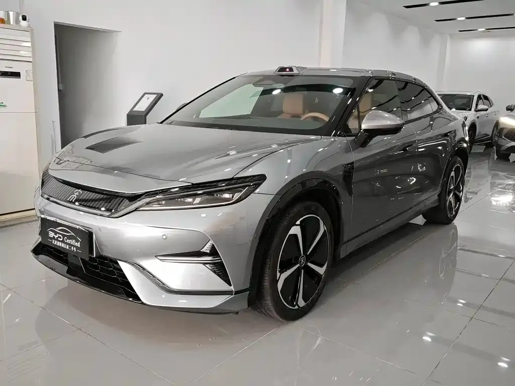 BYD L EV — фото 1