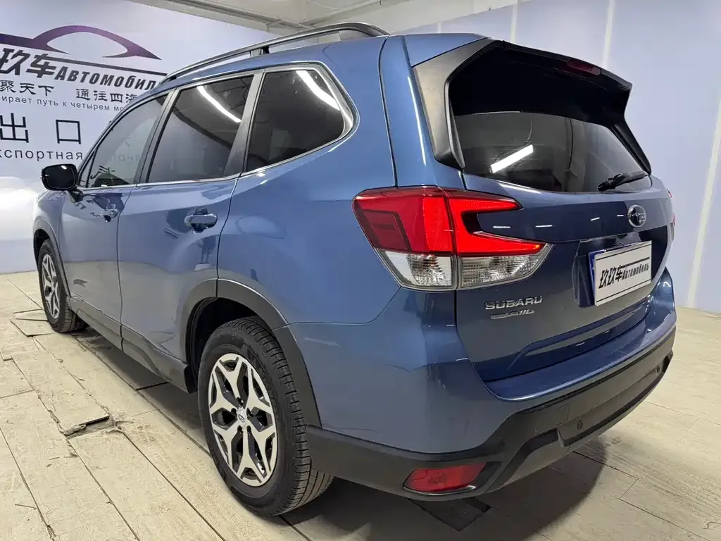 Subaru Forester — фото 3