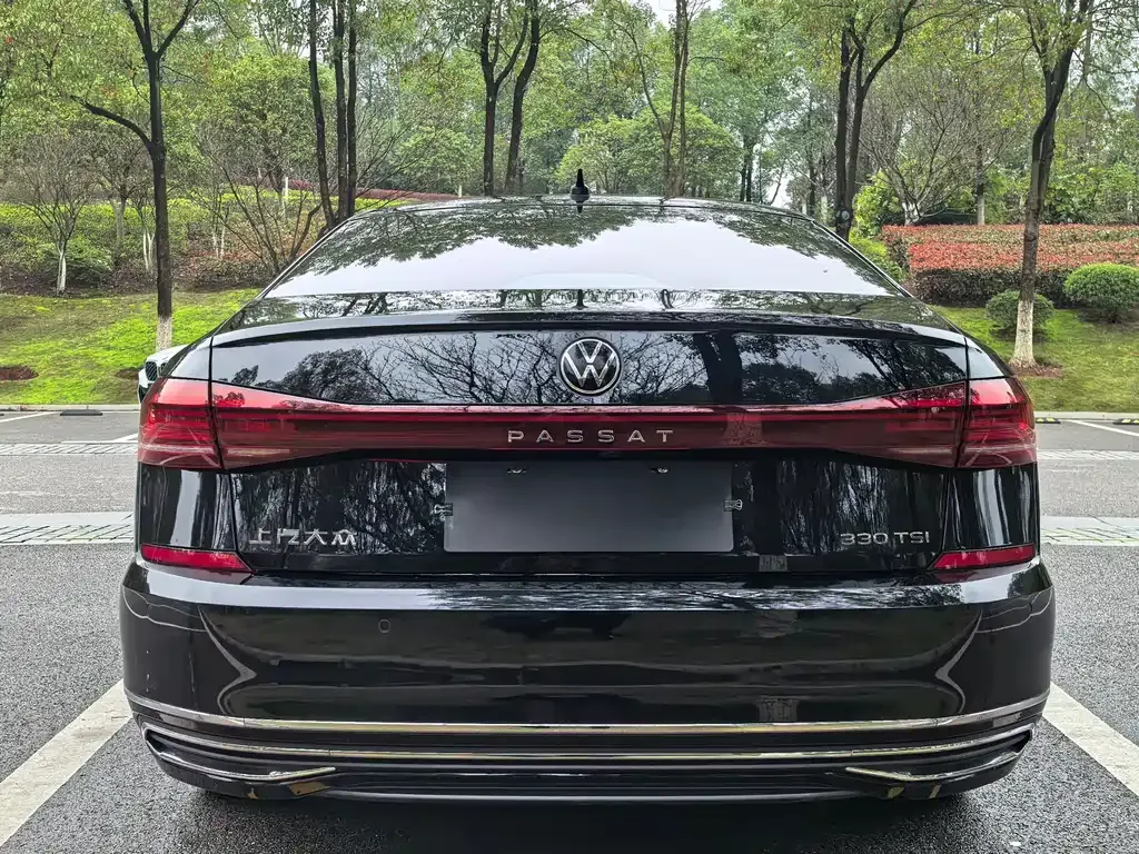 Volkswagen Passat — фото 7