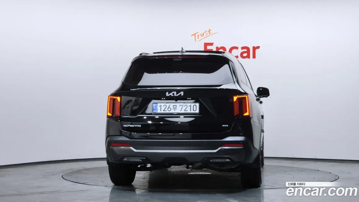 Kia Sorento — фото 6