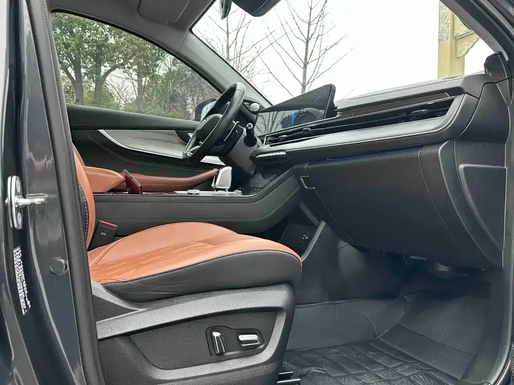 Chery Tiggo 8 PLUS — фото 5