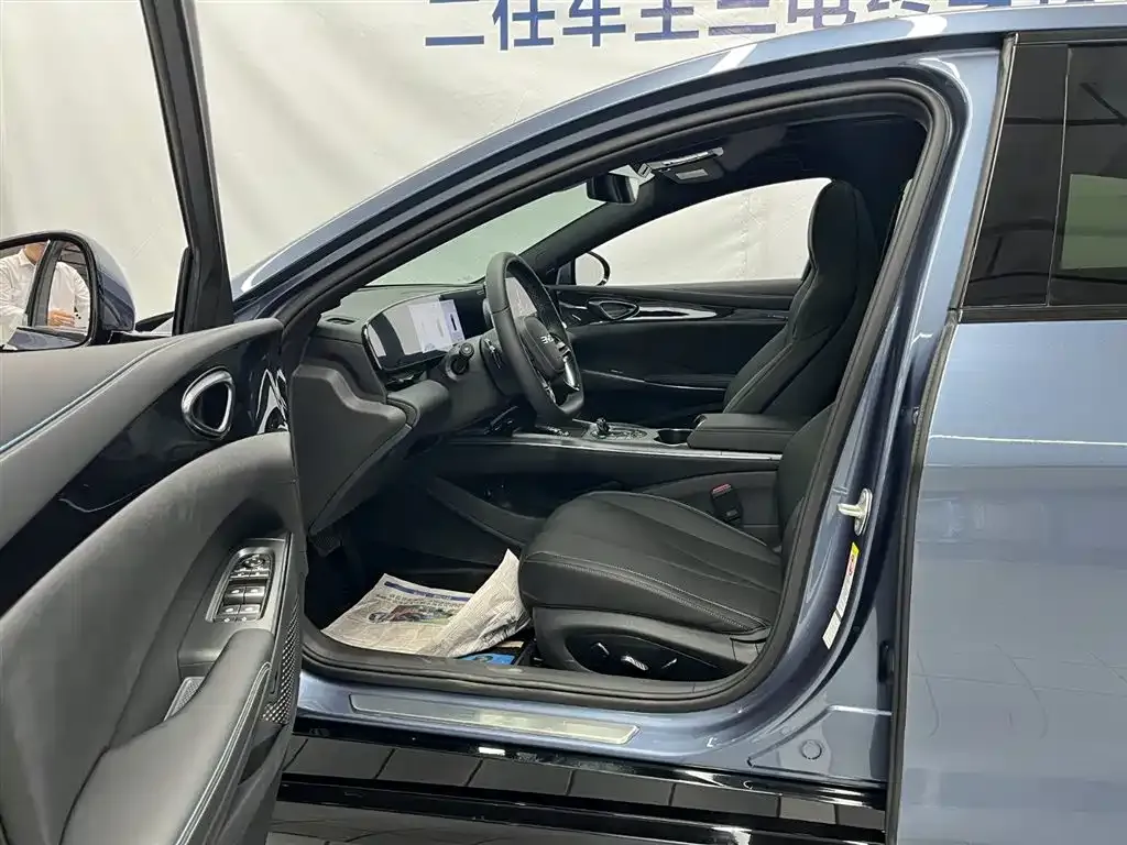 BYD Seal — фото 7