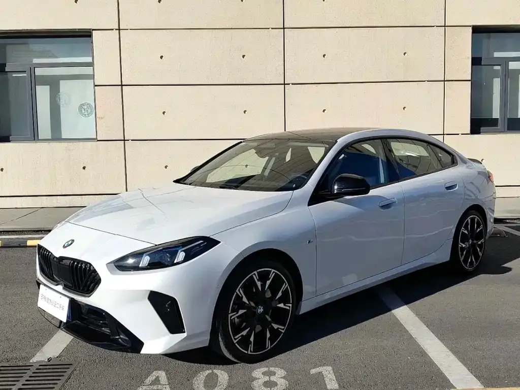 BMW 2 Series — фото 1