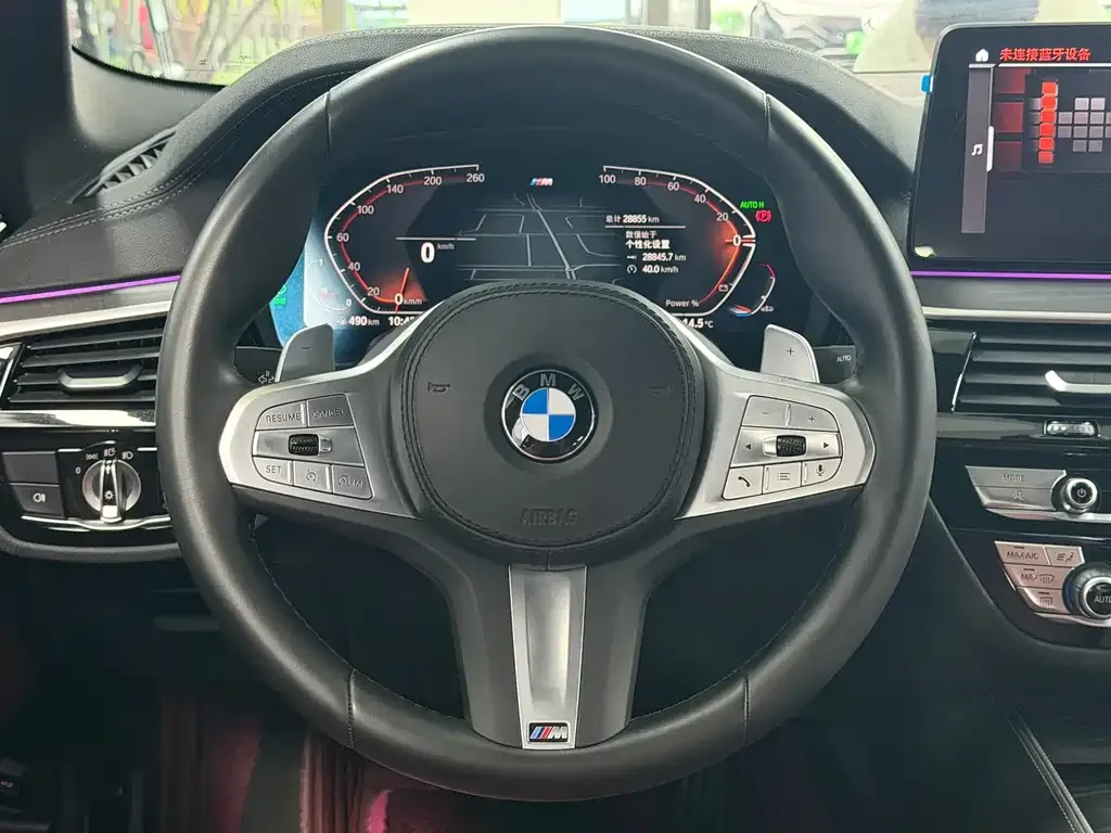 BMW 5 Series — фото 10
