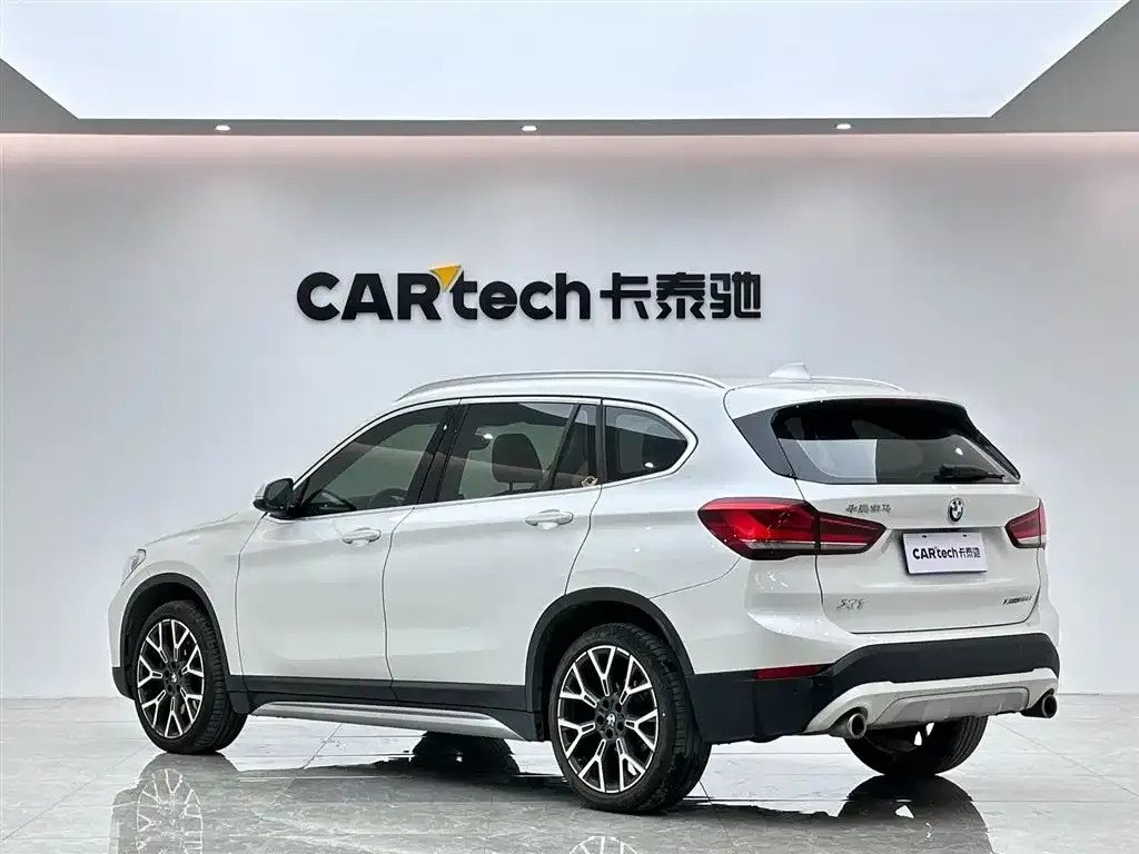 BMW X1 — фото 2