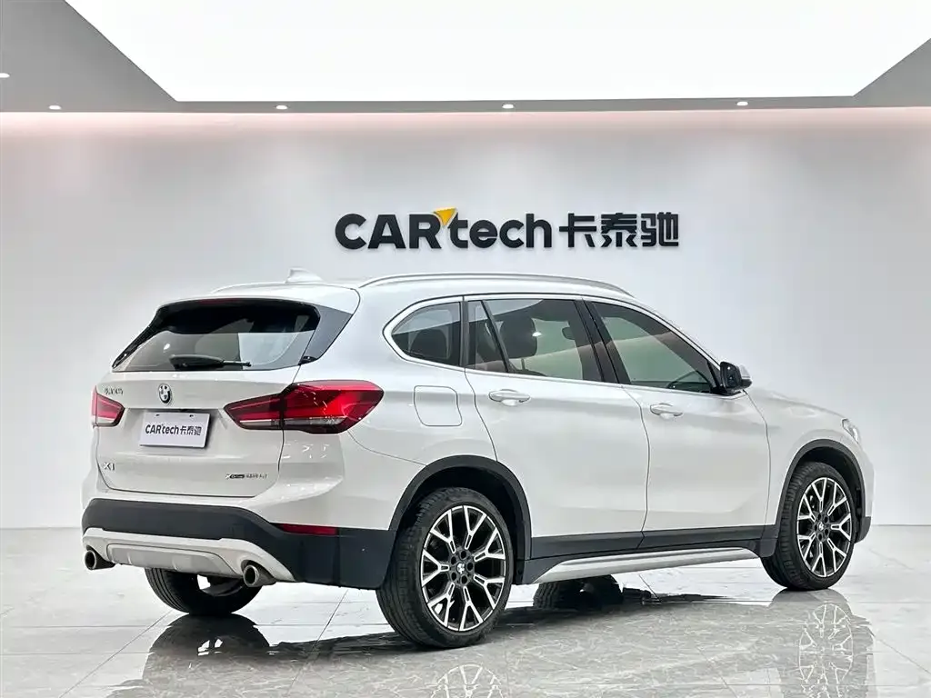 BMW X1 — фото 10