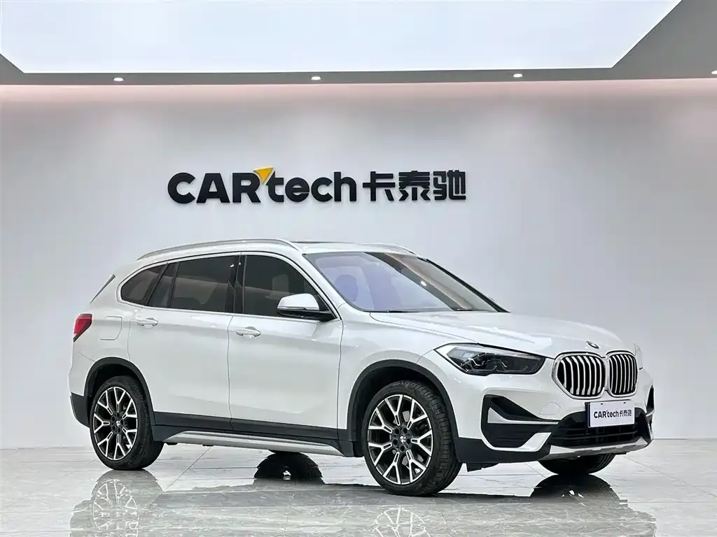BMW X1 — фото 7
