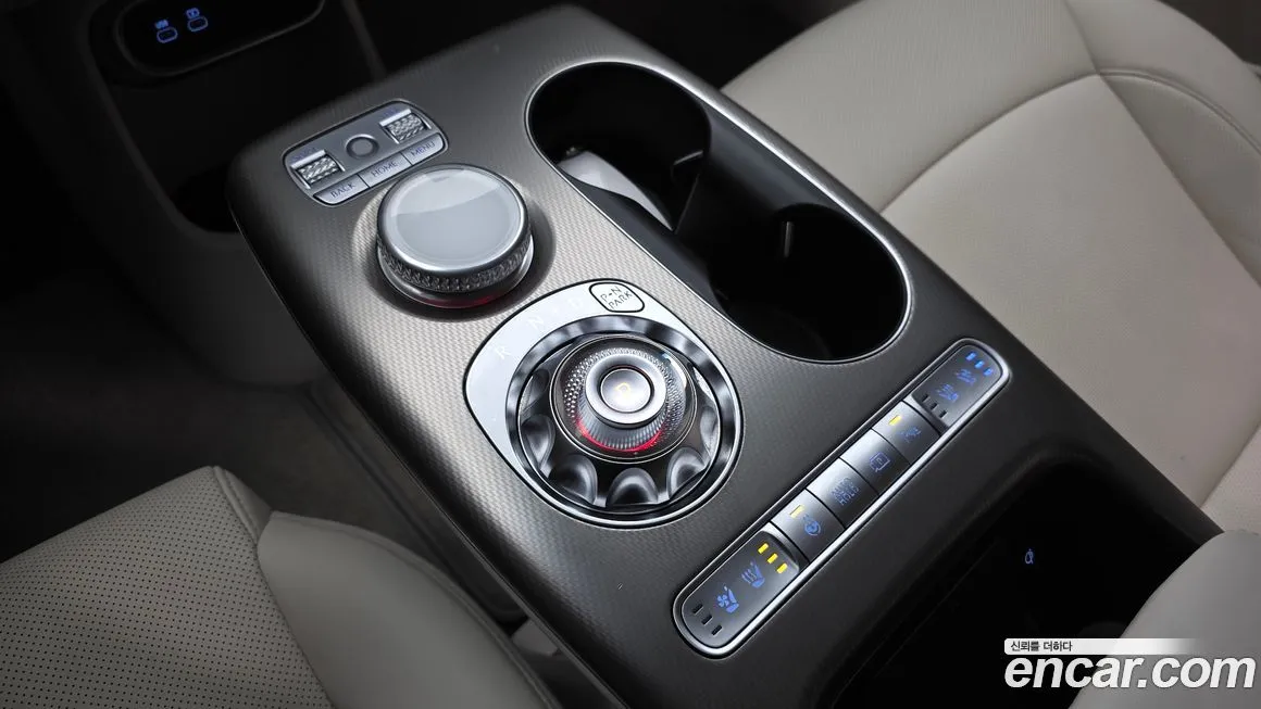 Genesis GV60 — фото 4