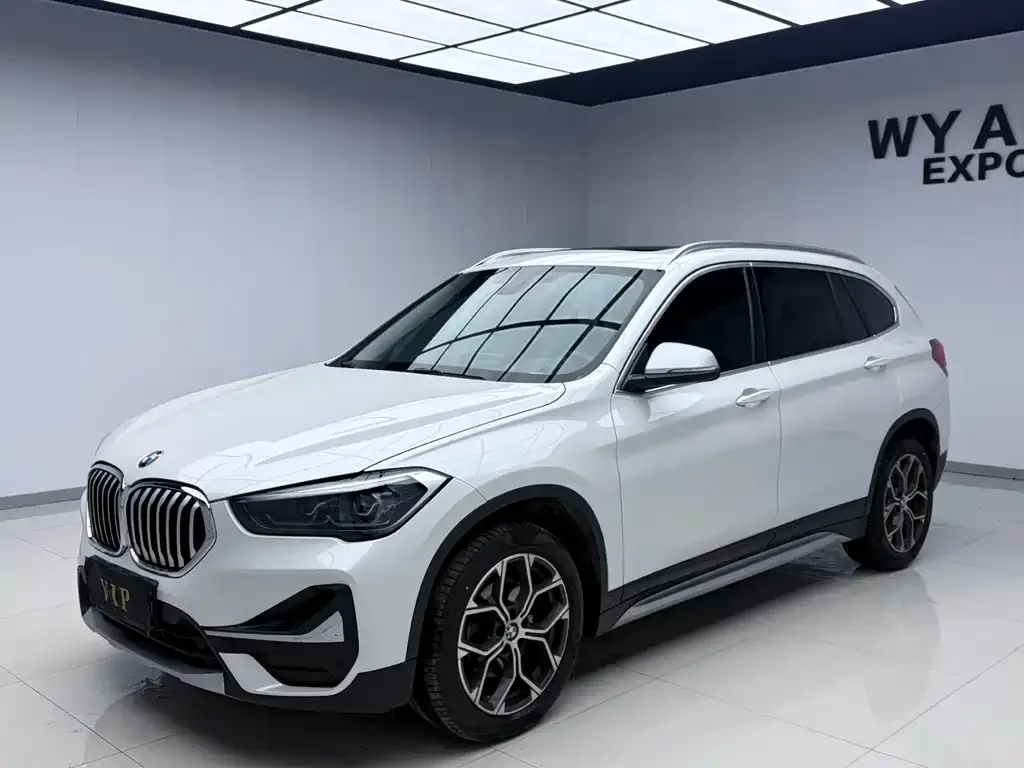 BMW X1 — фото 1