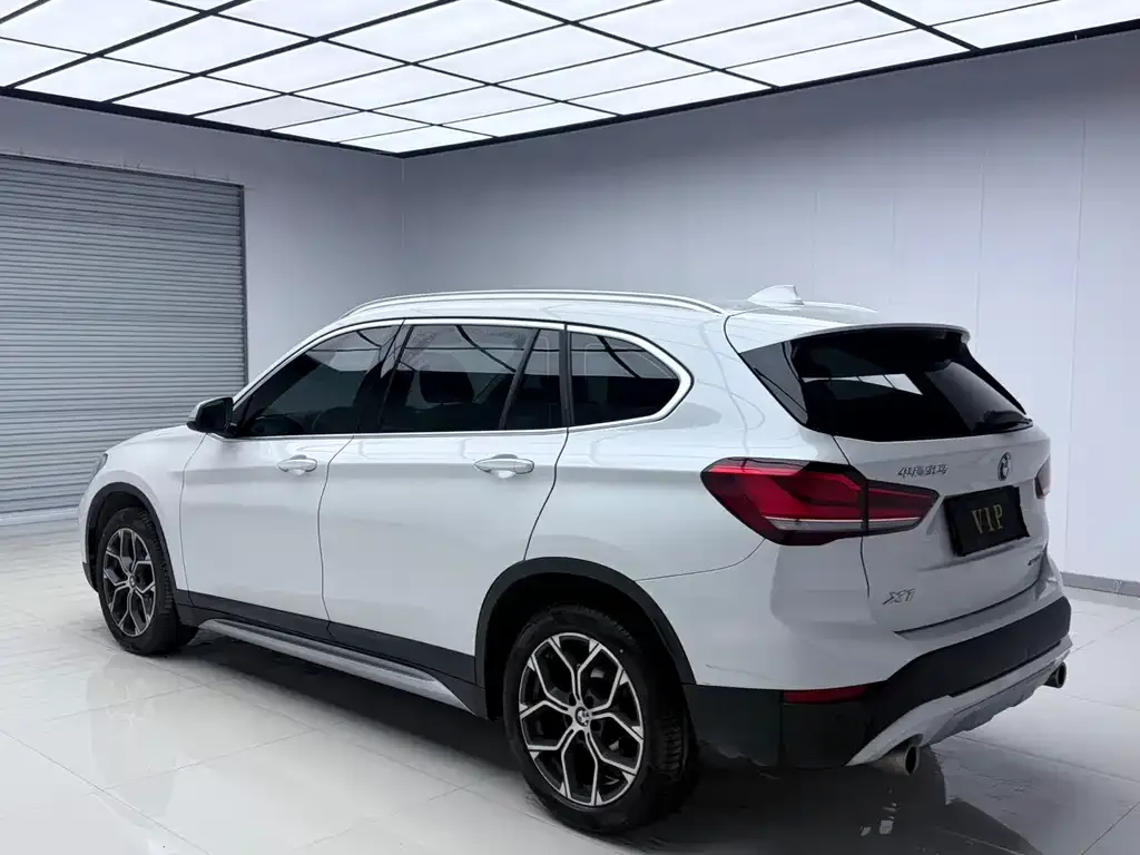 BMW X1 — фото 7