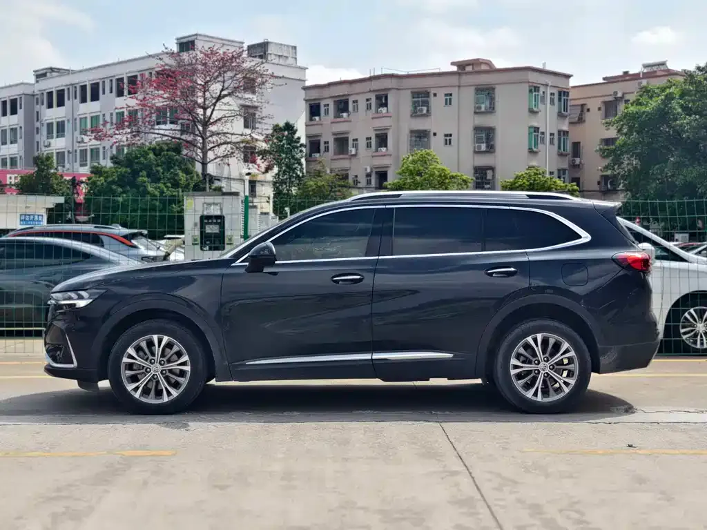 Buick Envision Plus — фото 4