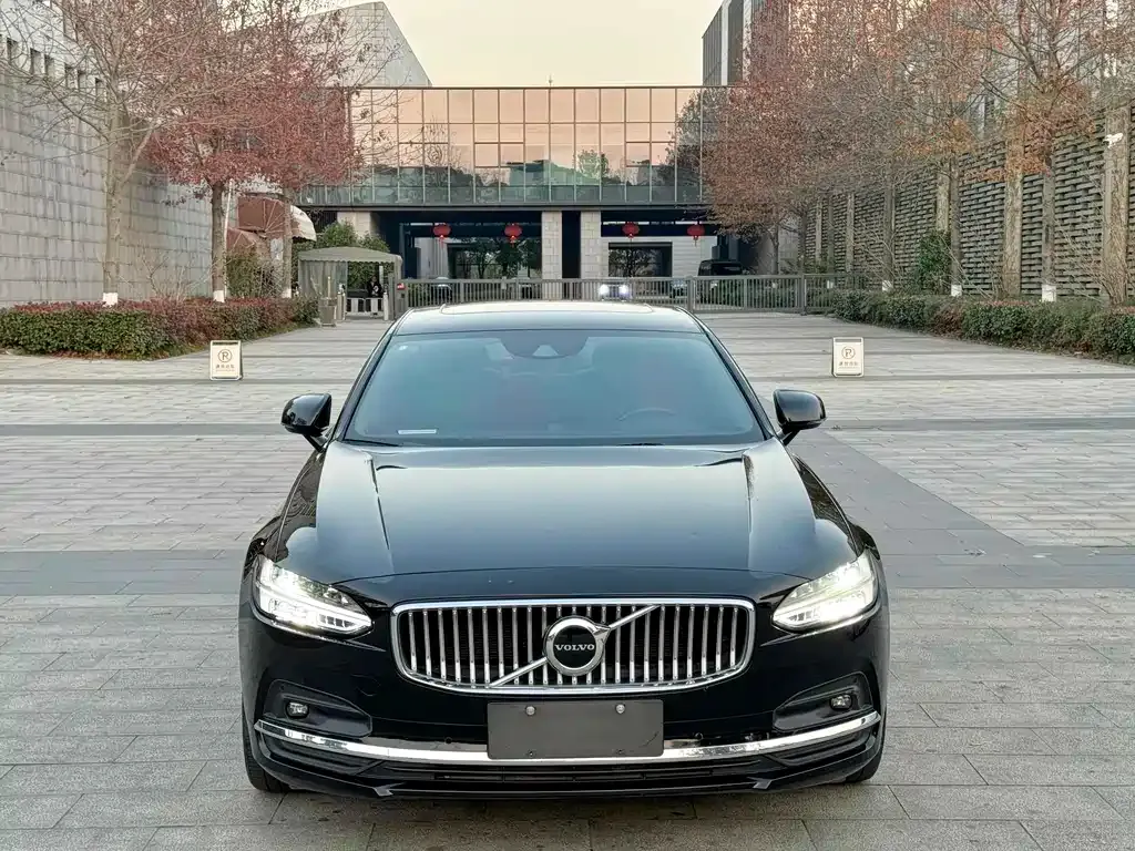 Volvo S90 — фото 8