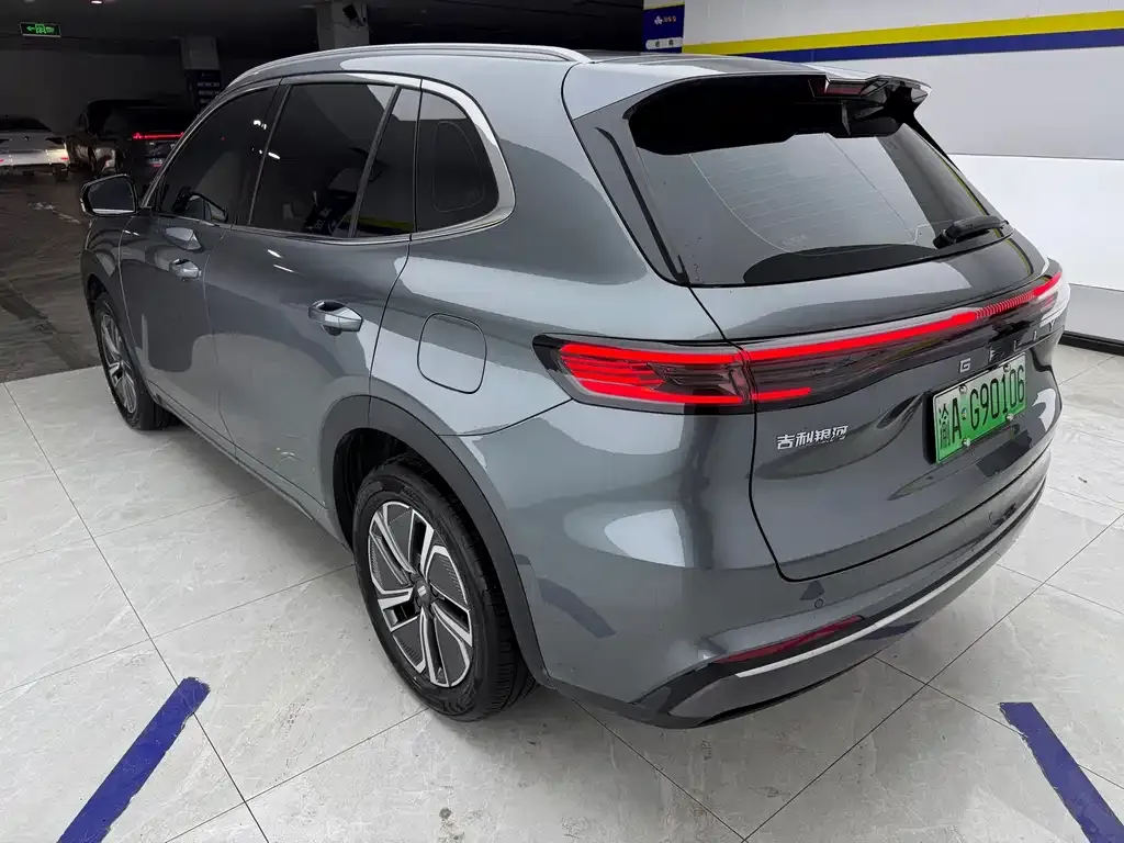 Geely 银河星舰7 — фото 6