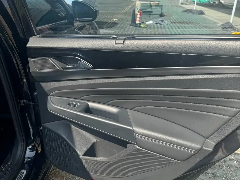Volkswagen Passat — фото 7