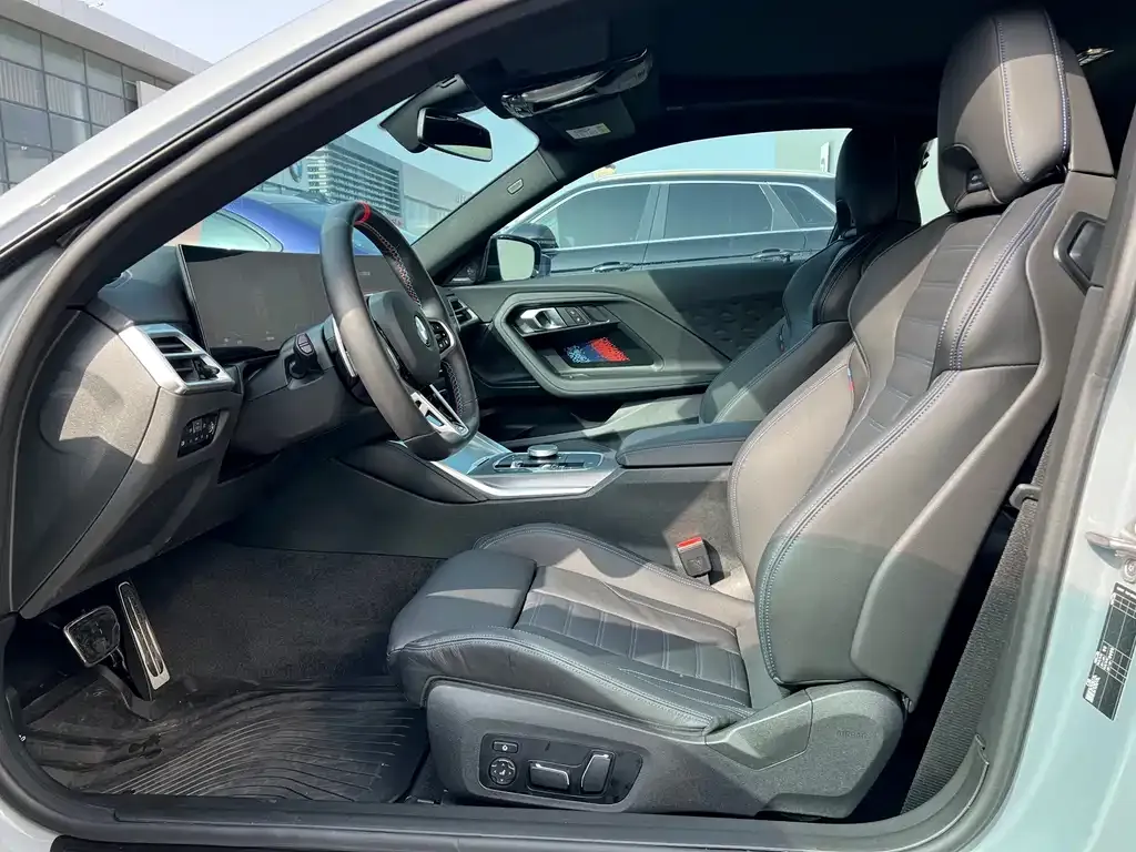 BMW M240i — фото 9